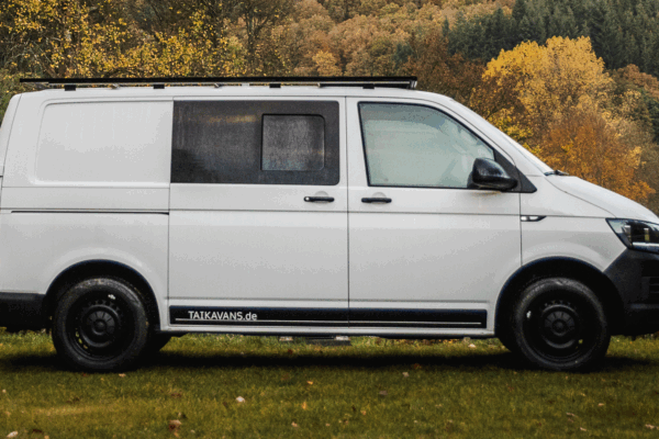 2022-10-28_TaikaVans_0059[1]